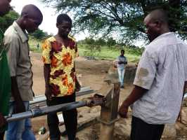 Active Aid in Africa - Reparatur von Brunnen in Kalingandana, Tengani