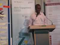 Tansanischer Parlamentsarier, Mr. Kabwe auf der Konferenz der Länderpartnerschaften