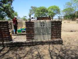 Brunnen defekt in Akhapijiwa, Malawi