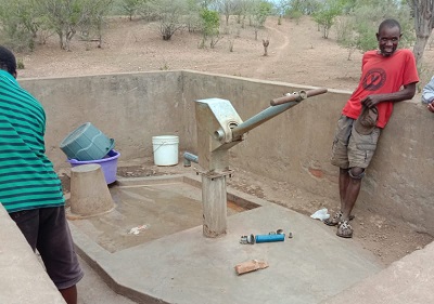 Active Aid in Africa: Brunnenreparatur in Leno Village, Tengani, Malawi