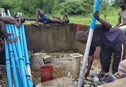 Defekter Brunnen in Leno Village, Tengani, Malawi