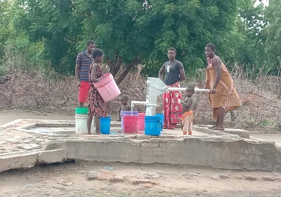Active Aid in Africa: Brunnenreparatur in Mpaso Village, Tengani, Malawi