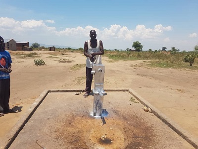 Active Aid in Africa - Reparatur von Brunnen in Ngona, Tengani