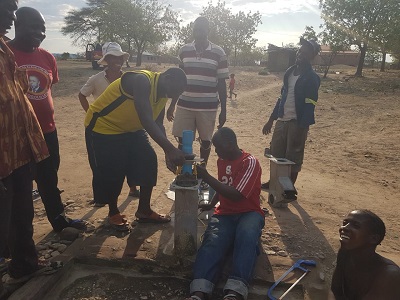 Brunnen defekt in Nthumba, Malawi