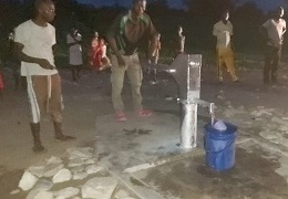 Active Aid in Africa: Brunnenreparatur in Nyanga, Tengani, Malawi