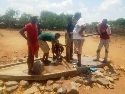 Brunnensanierung in Nyanthumbi
