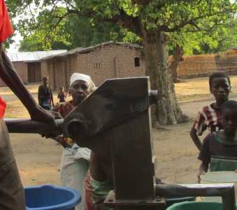 Brunnensanierung in Tengani, Active Aid in Africa Malawi