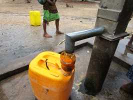 Defekter Brunnen in Chokolo, Tengani, Malawi