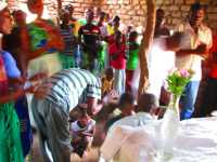 Gottesdienst - Segnung eines Kindes, Tengani, Malawi