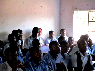 Unterricht über Umwelt an  der Mpatsa CDSS, Tengani, Malawi, Teil 1, in Englisch