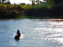 Frühmorgens am Shire-Fluss, Malawi