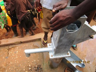 Active Aid in Africa, Sanierung eines Brunnens in Tengani, Malawi